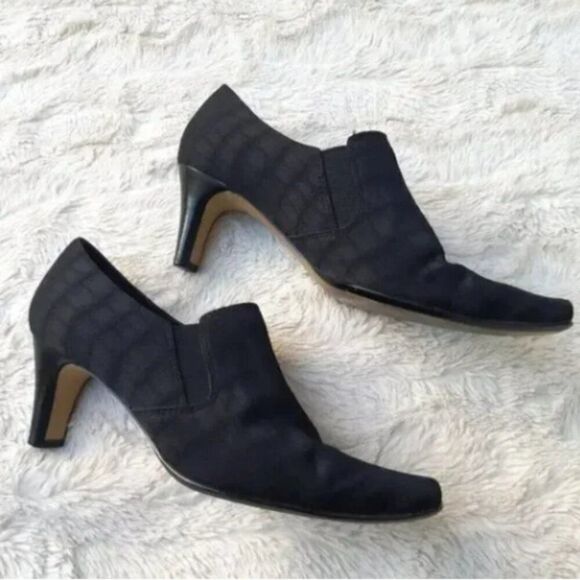 Vintage liz claiborne black slip on heels / 6 - Picture 4 of 7